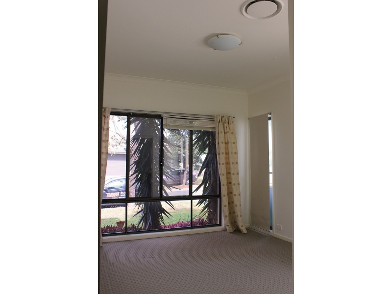 North Lakes QLD 4509
