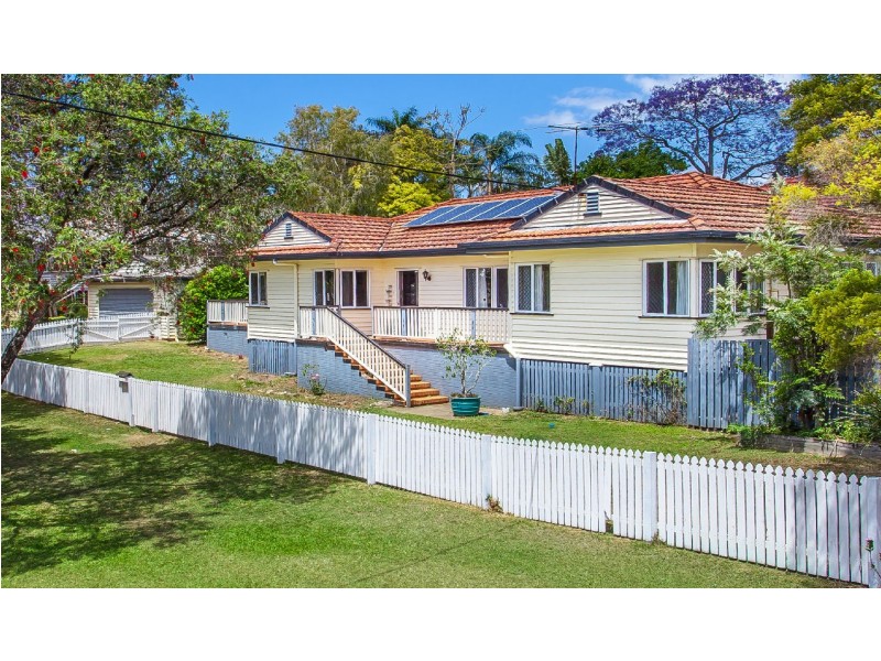 17 Boona St, Petrie QLD 4502