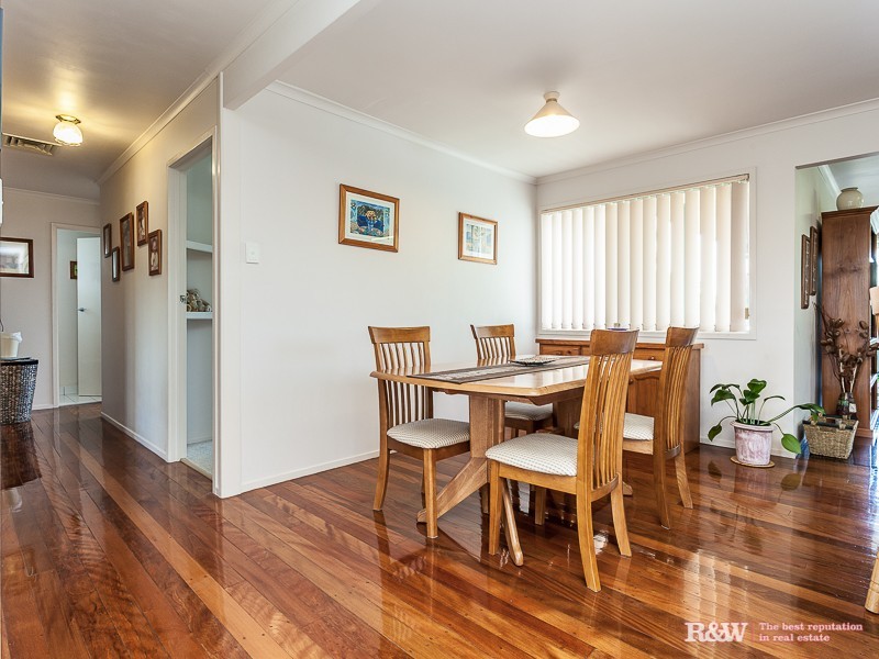 18 Aquarius St, Kallangur QLD 4503