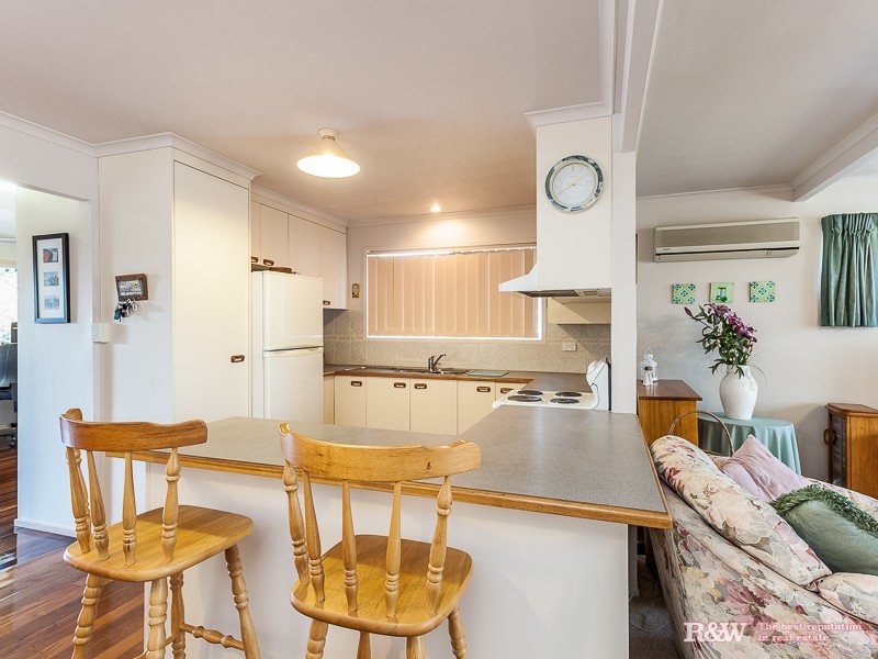 18 Aquarius St, Kallangur QLD 4503