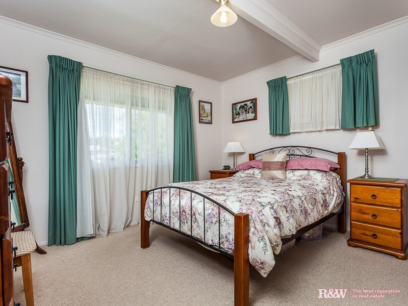 18 Aquarius St, Kallangur QLD 4503