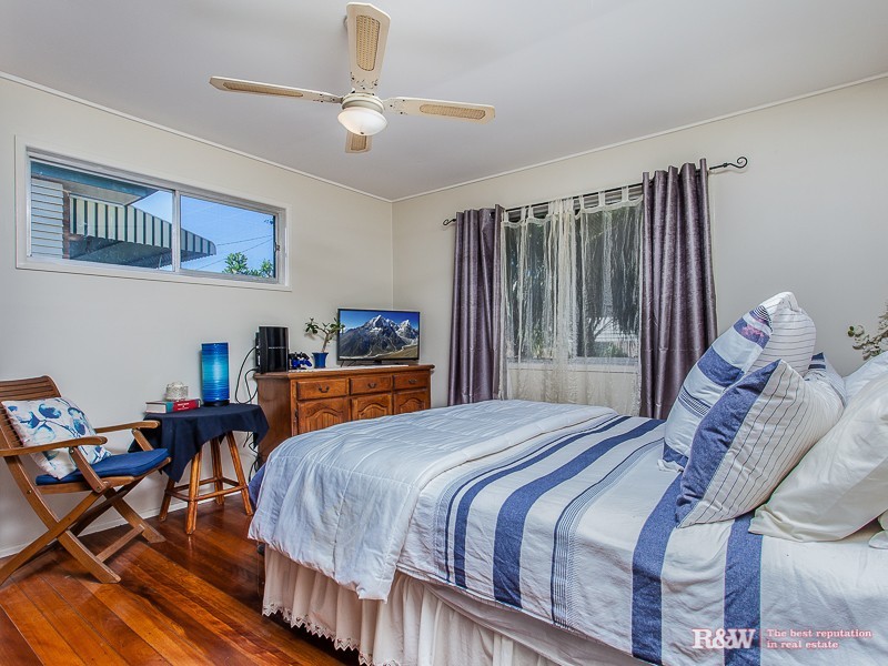 18 Viney Avenue, Kallangur QLD 4503