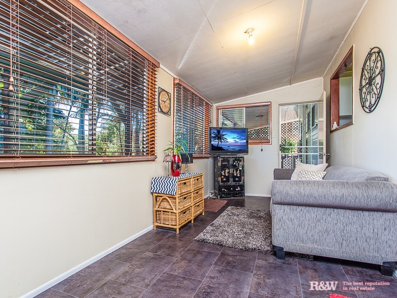 18 Viney Avenue, Kallangur QLD 4503