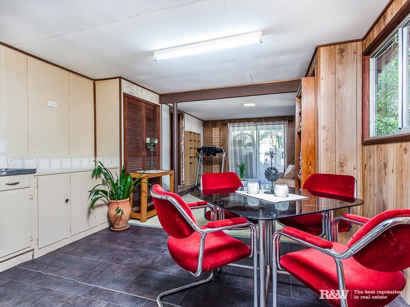 18 Viney Avenue, Kallangur QLD 4503