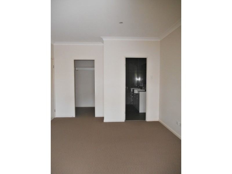North Lakes QLD 4509