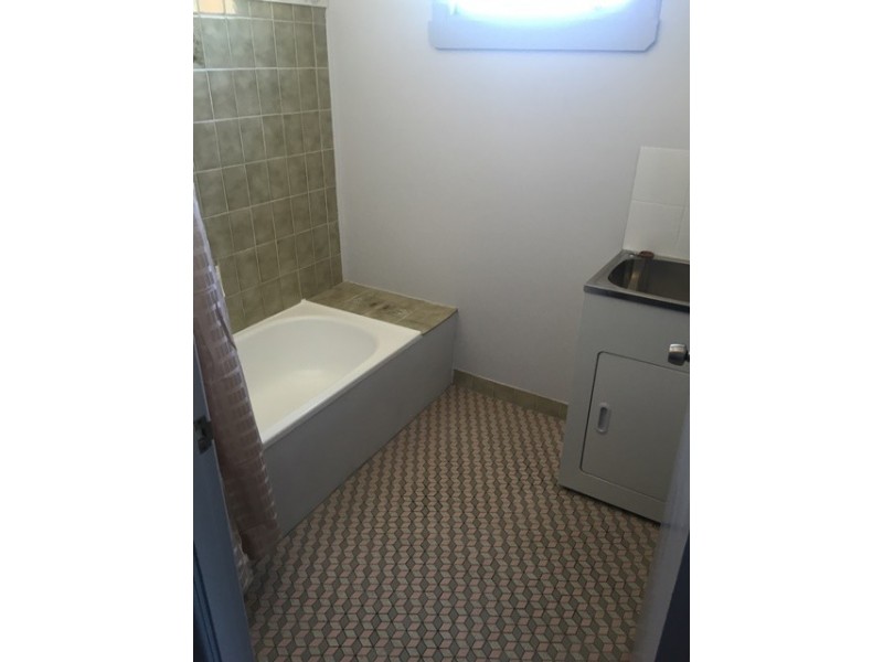 1/8-10 Ebert Pde, Lawnton QLD 4501