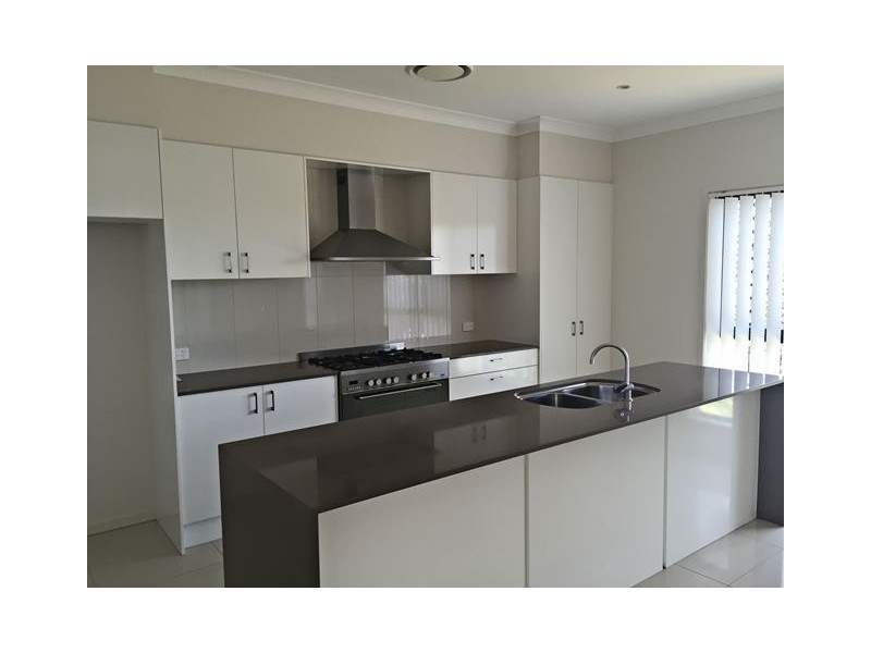 North Lakes QLD 4509