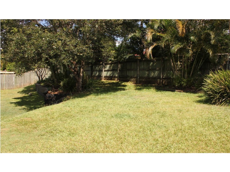 7 Pandanus Court, Kallangur QLD 4503