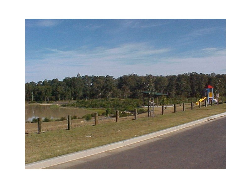 48 LAKE MANCHESTER ST, Logan Reserve QLD 4133