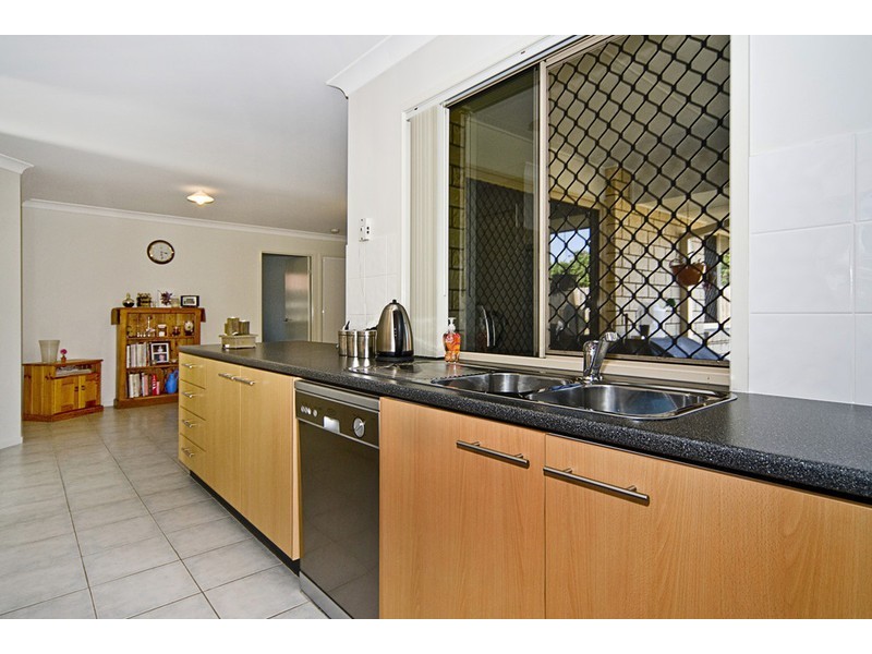 15 Lahore, Crestmead QLD 4132