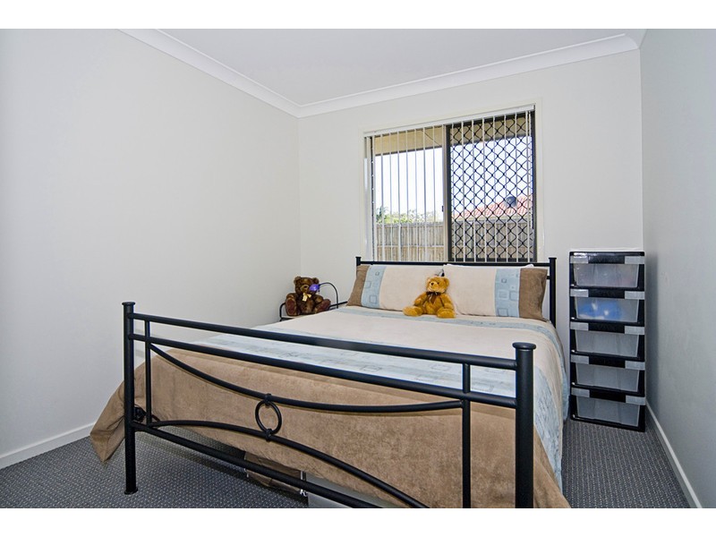 15 Lahore, Crestmead QLD 4132