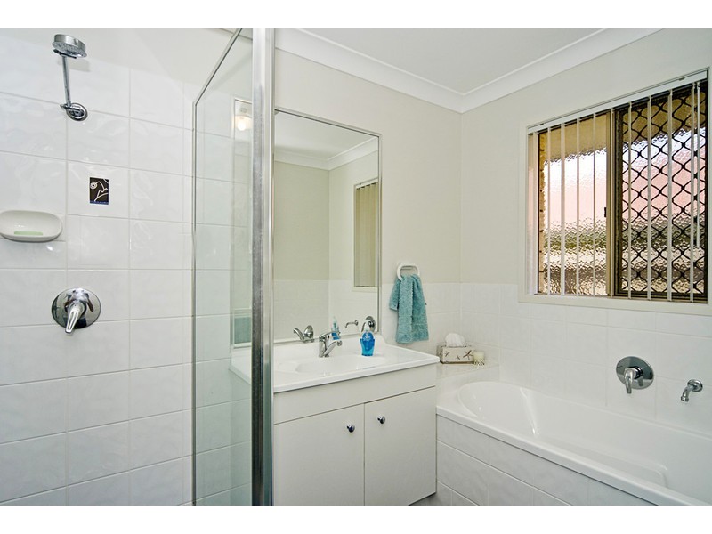 15 Lahore, Crestmead QLD 4132