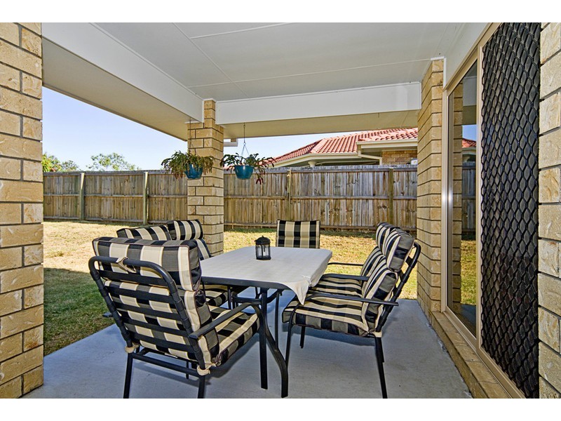 15 Lahore, Crestmead QLD 4132