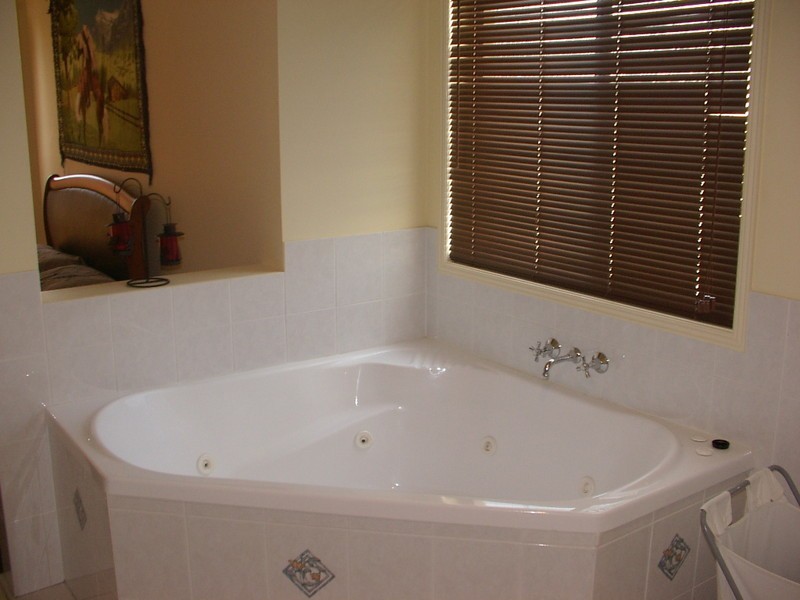 15 ROBUR Street, Marsden QLD 4132