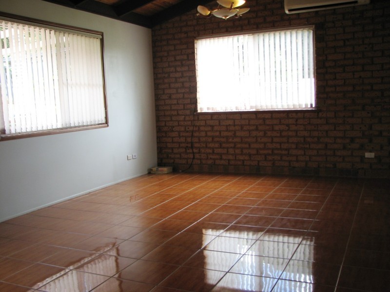 9 OUTLOOK ST, Waterford West QLD 4133