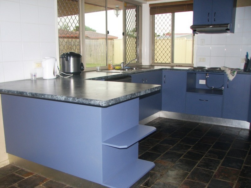 15 Lycoris St, Crestmead QLD 4132