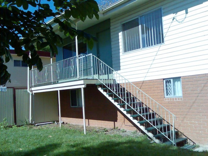 72 ASHTON ST, Kingston QLD 4114