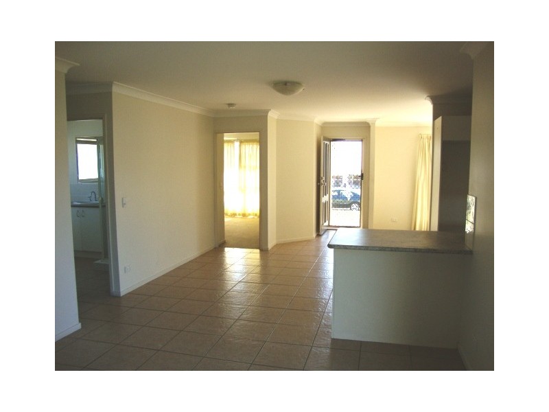 4 ROBUR ST, Marsden QLD 4132