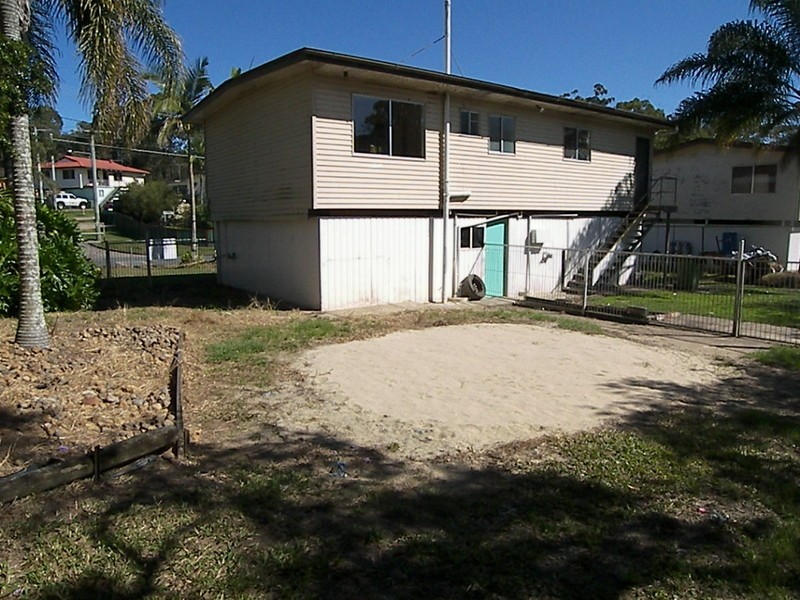 9 Louden St, Woodridge QLD 4114