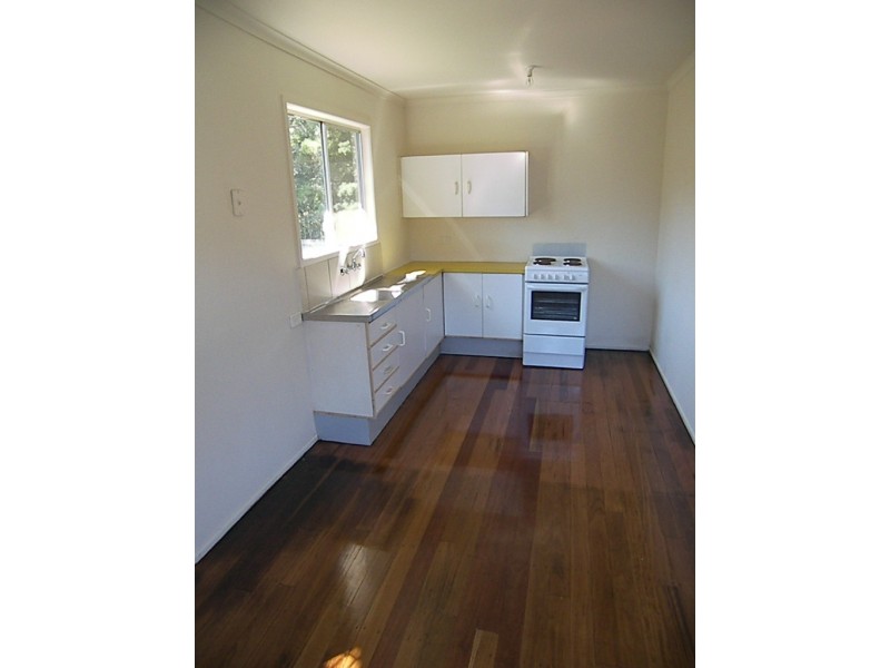 9 Louden St, Woodridge QLD 4114