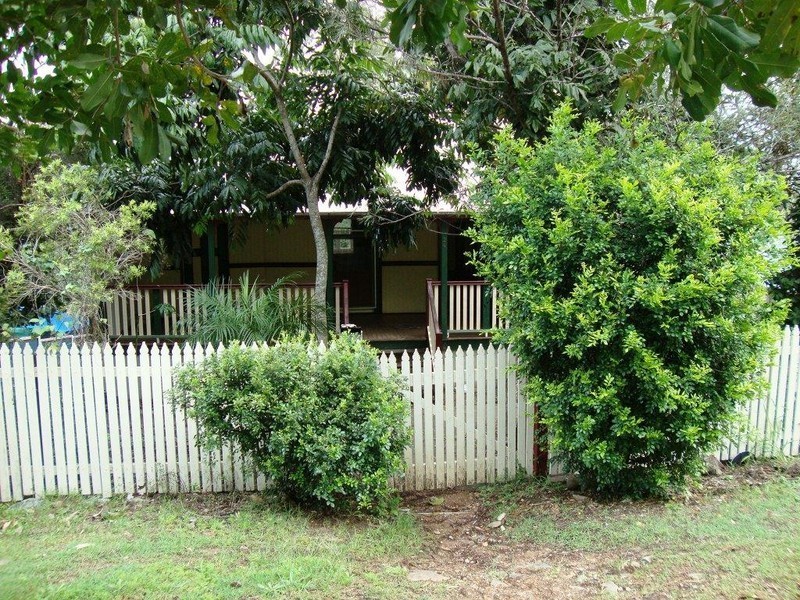 24 Collin St, Kingston QLD 4114