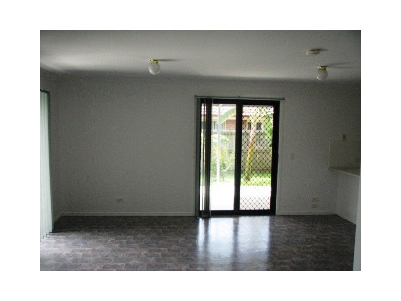 9 LIAO CRT, Crestmead QLD 4132