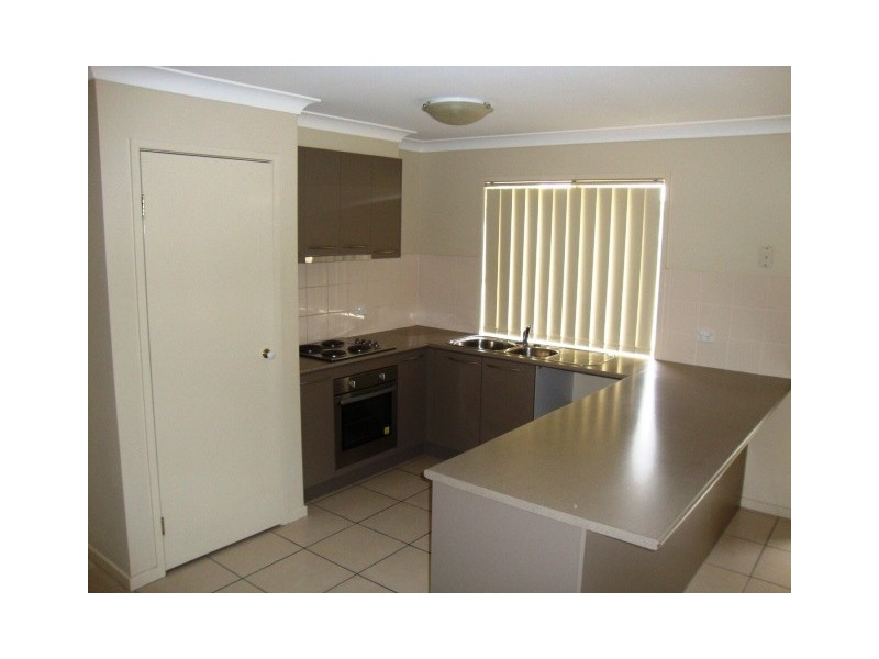 6 SUMMERHILL CRT, Marsden QLD 4132