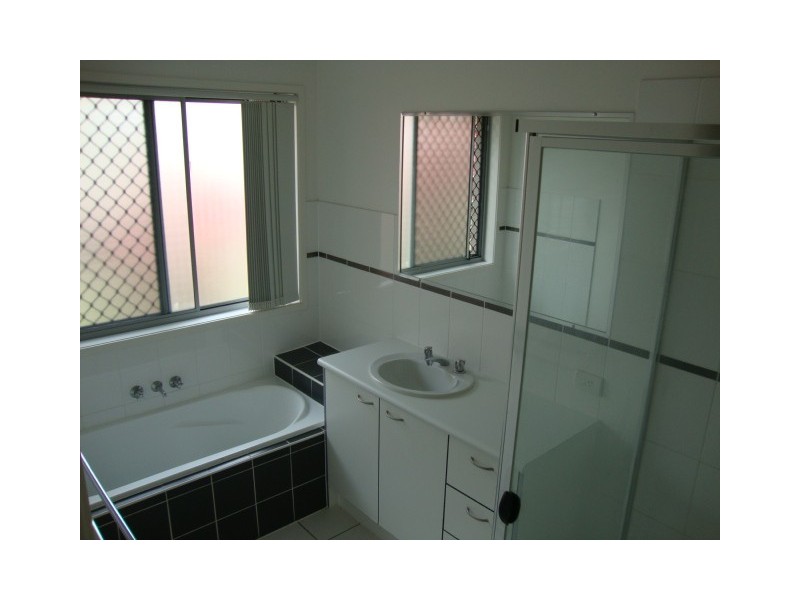 46 BERKLEY DRV, Browns Plains QLD 4118