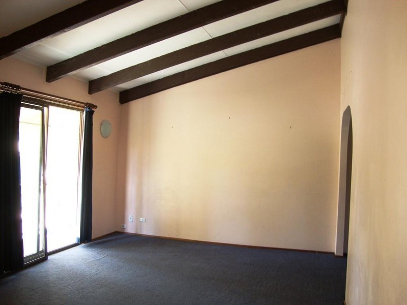 19 MERANTI ST, Crestmead QLD 4132