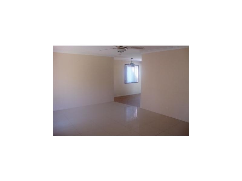 61 Mayfair Drv, Browns Plains QLD 4118