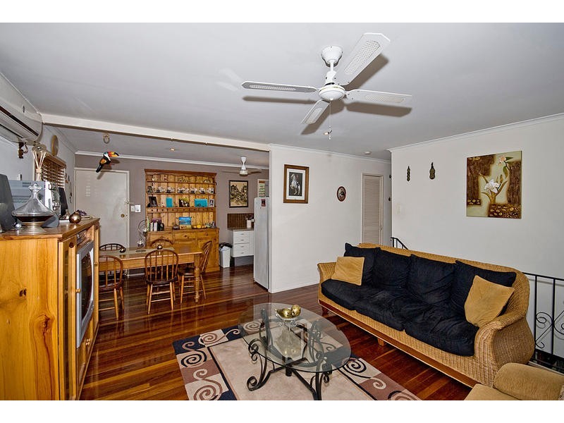22 BLOODWOOD, Crestmead QLD 4132