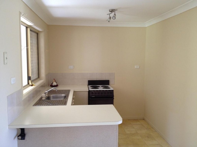 2 ALLSPICE ST, Crestmead QLD 4132