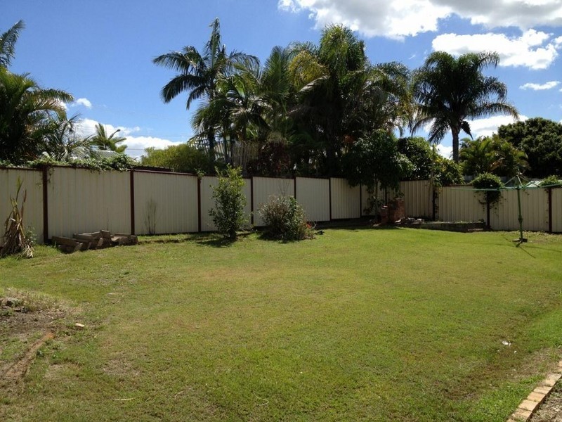 2 ALLSPICE ST, Crestmead QLD 4132