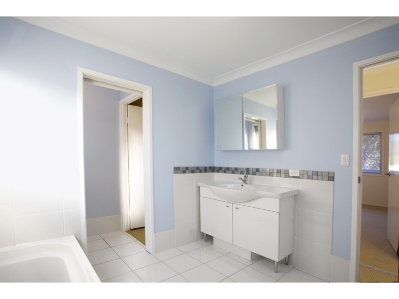 5 NarIanne, Marsden QLD 4132