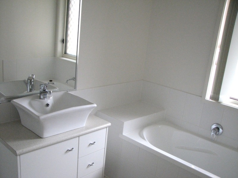 10  Moxey, Marsden QLD 4132