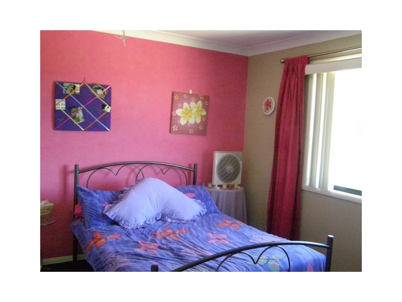 24 CORNELL CL, Regents Park QLD 4118