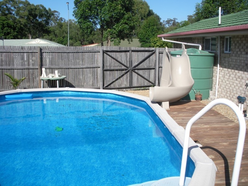 9 Riseborough cr, Crestmead QLD 4132