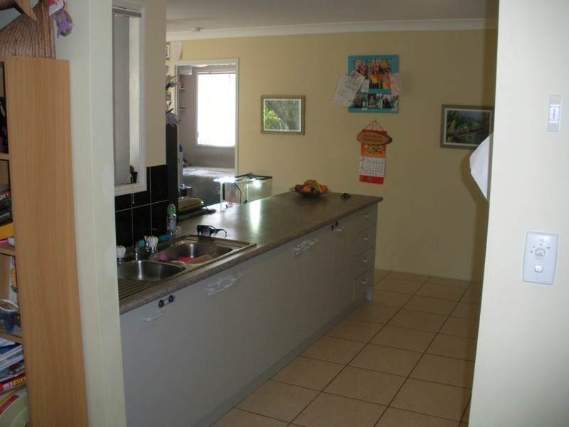 9 Riseborough cr, Crestmead QLD 4132