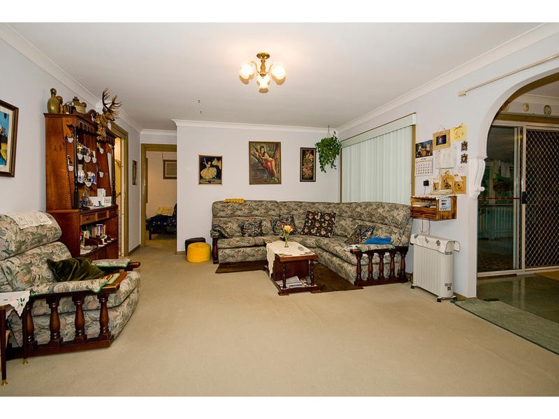 17 Hydrabad Street, Regents Park QLD 4118