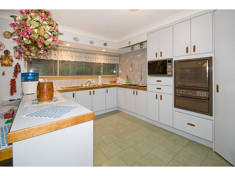 17 Hydrabad Street, Regents Park QLD 4118