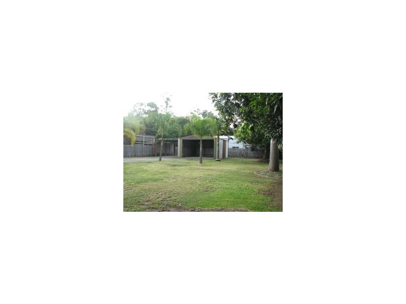 76 Station Rd, Loganlea QLD 4131