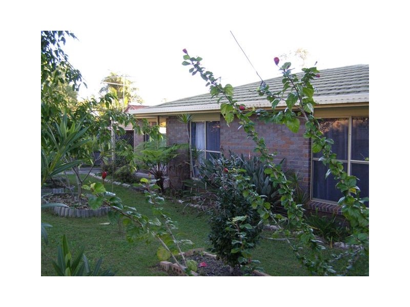 60 First Av, Marsden QLD 4132