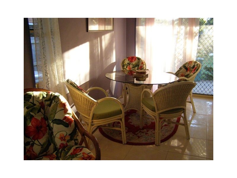 60 First Av, Marsden QLD 4132