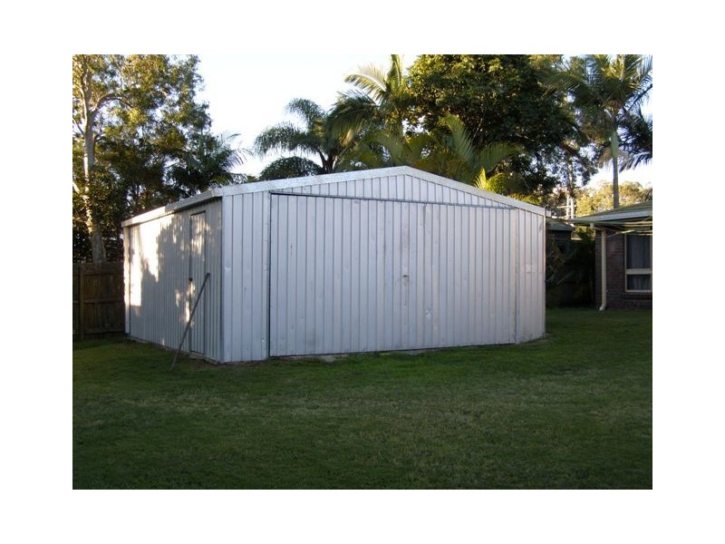 60 First Av, Marsden QLD 4132