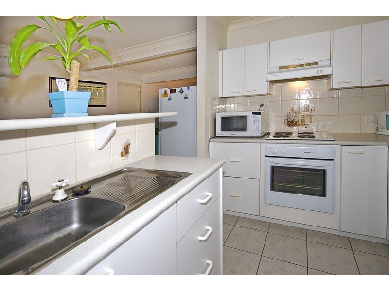 2/17 Monash Rd, Loganlea QLD 4131