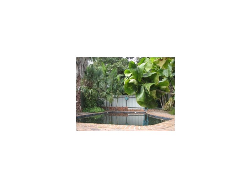 4 Belah Crt, Crestmead QLD 4132