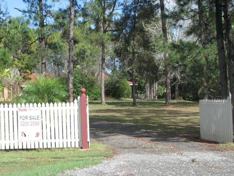 33 Richards St, Loganlea QLD 4131