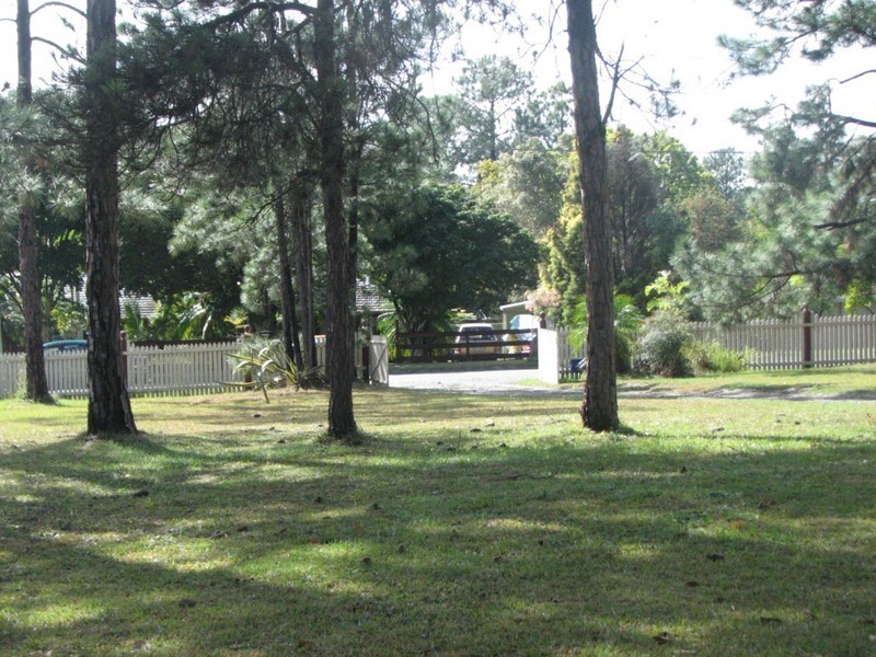 33 Richards St, Loganlea QLD 4131