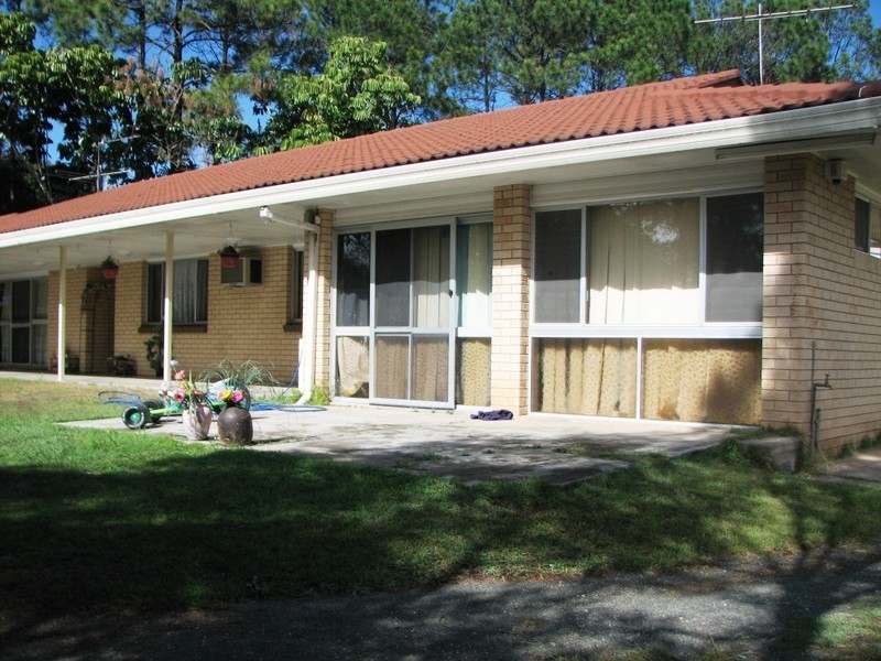 33 Richards St, Loganlea QLD 4131