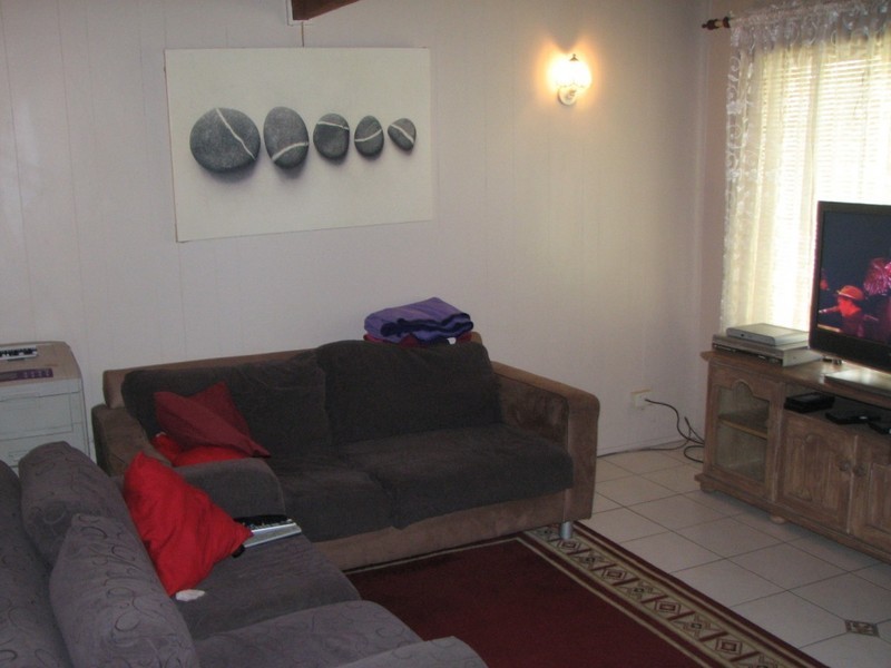 6 Limerick dr, Crestmead QLD 4132